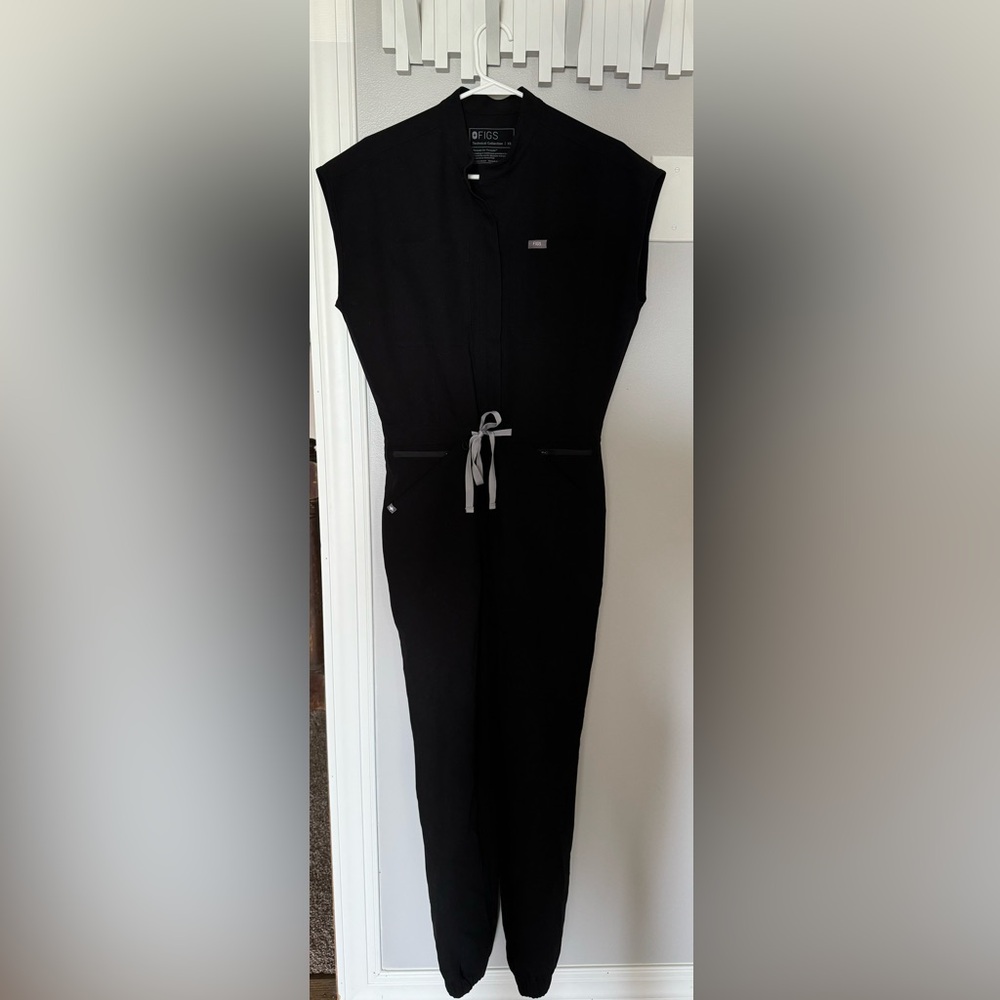 Women’s Black Rafaela Cargo Scrub Jumpsuit